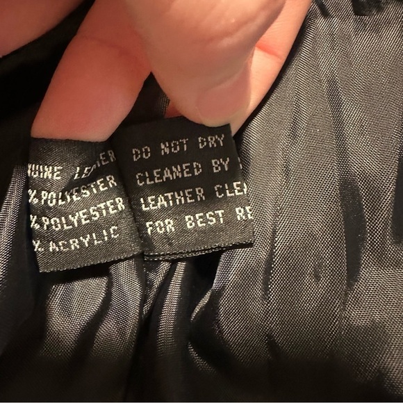 Vintage American leather black biker jacket - Picture 6 of 11